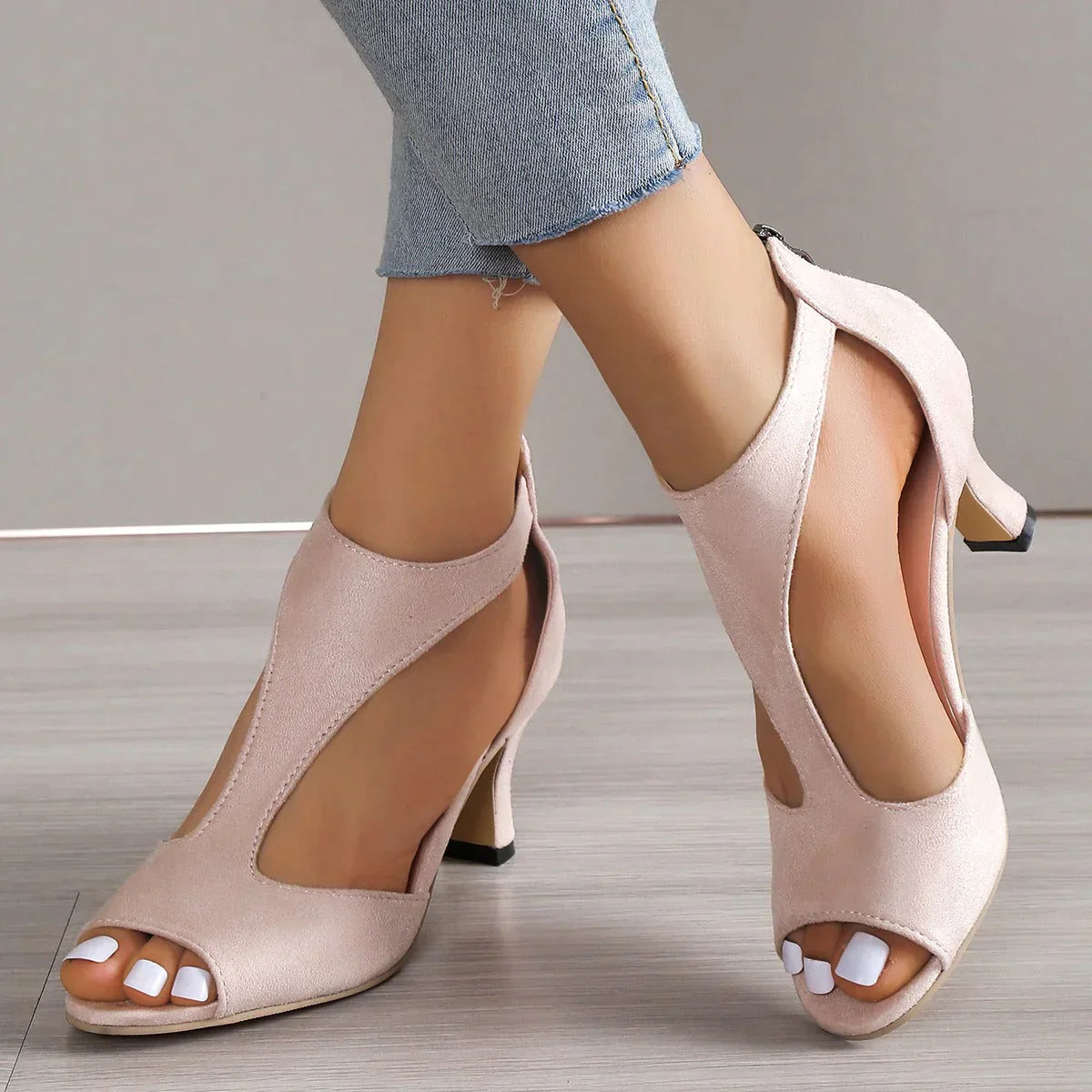 Women's ComfortFit Leather Heels